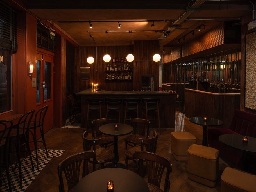 Cato Covent Garden offers a warm and inviting atmosphere for your next visit.