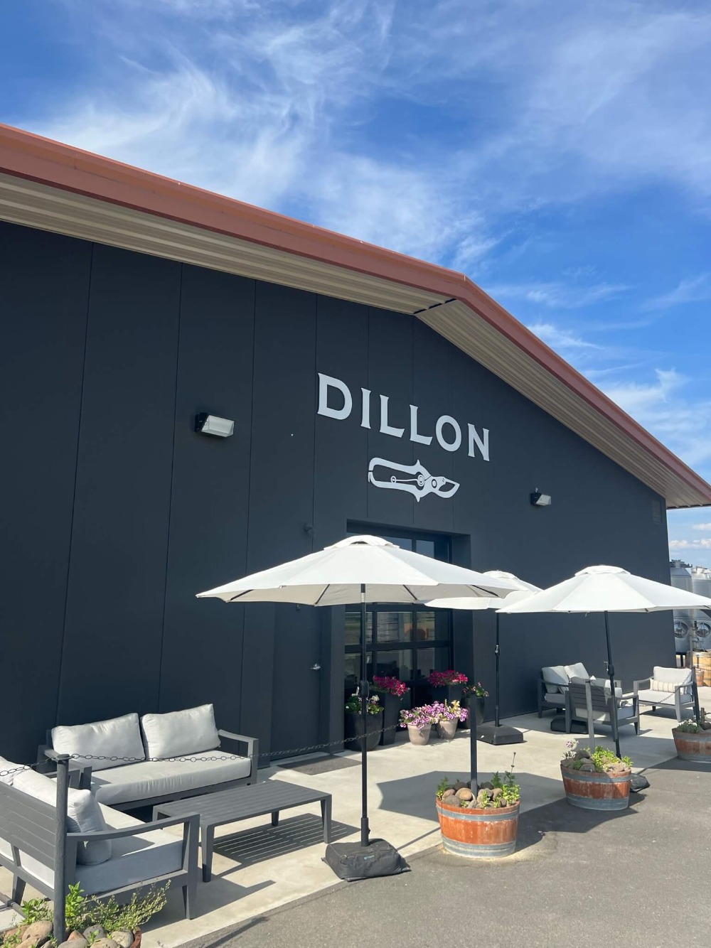 The exterior of Dillon Cellars' tasting room