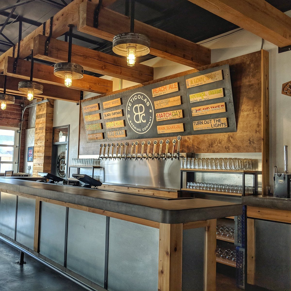 Peticolas Brewing Company Taproom