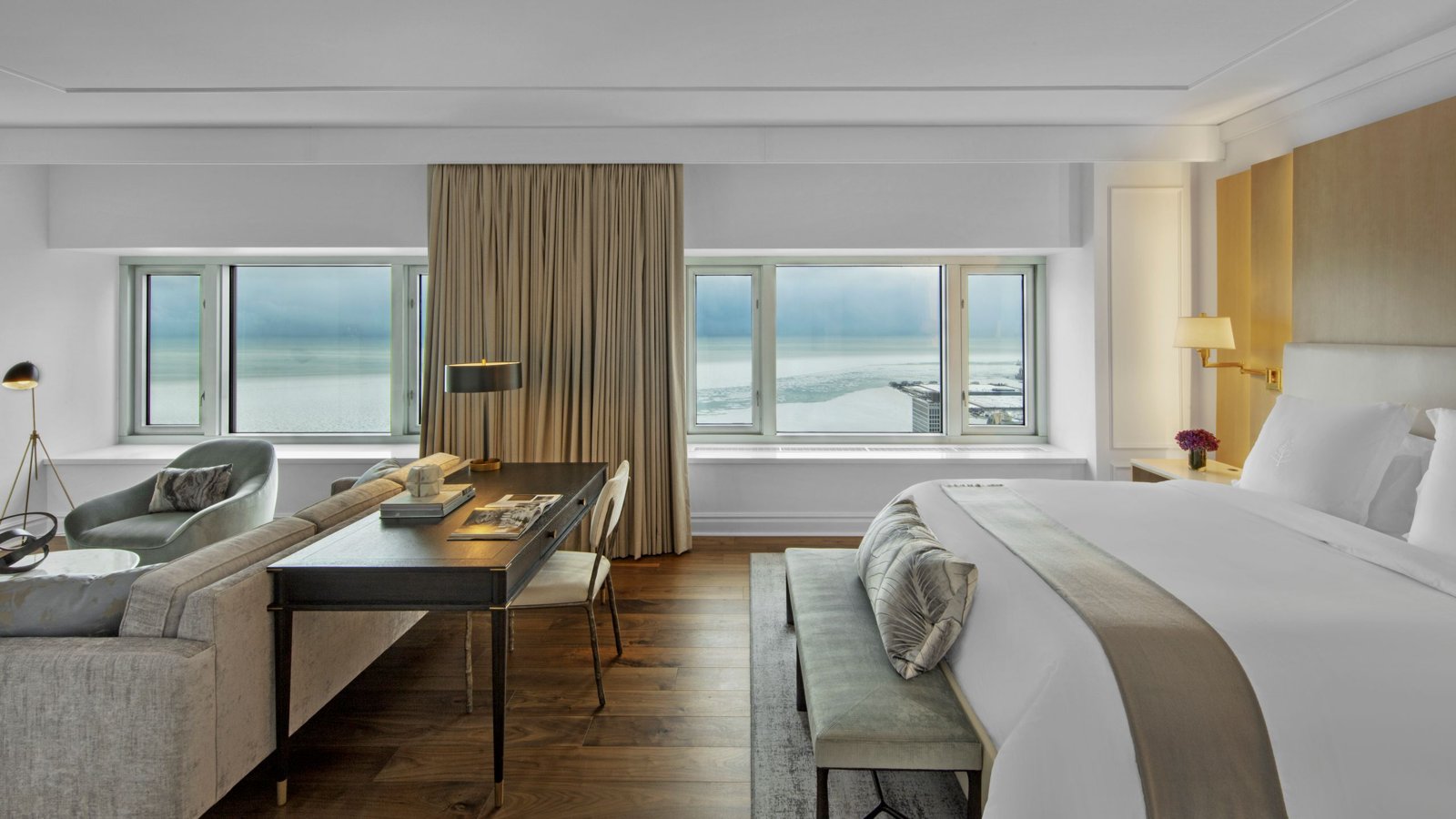 Four Seasons Hotel Chicago — Magnificent Mile (hotel)