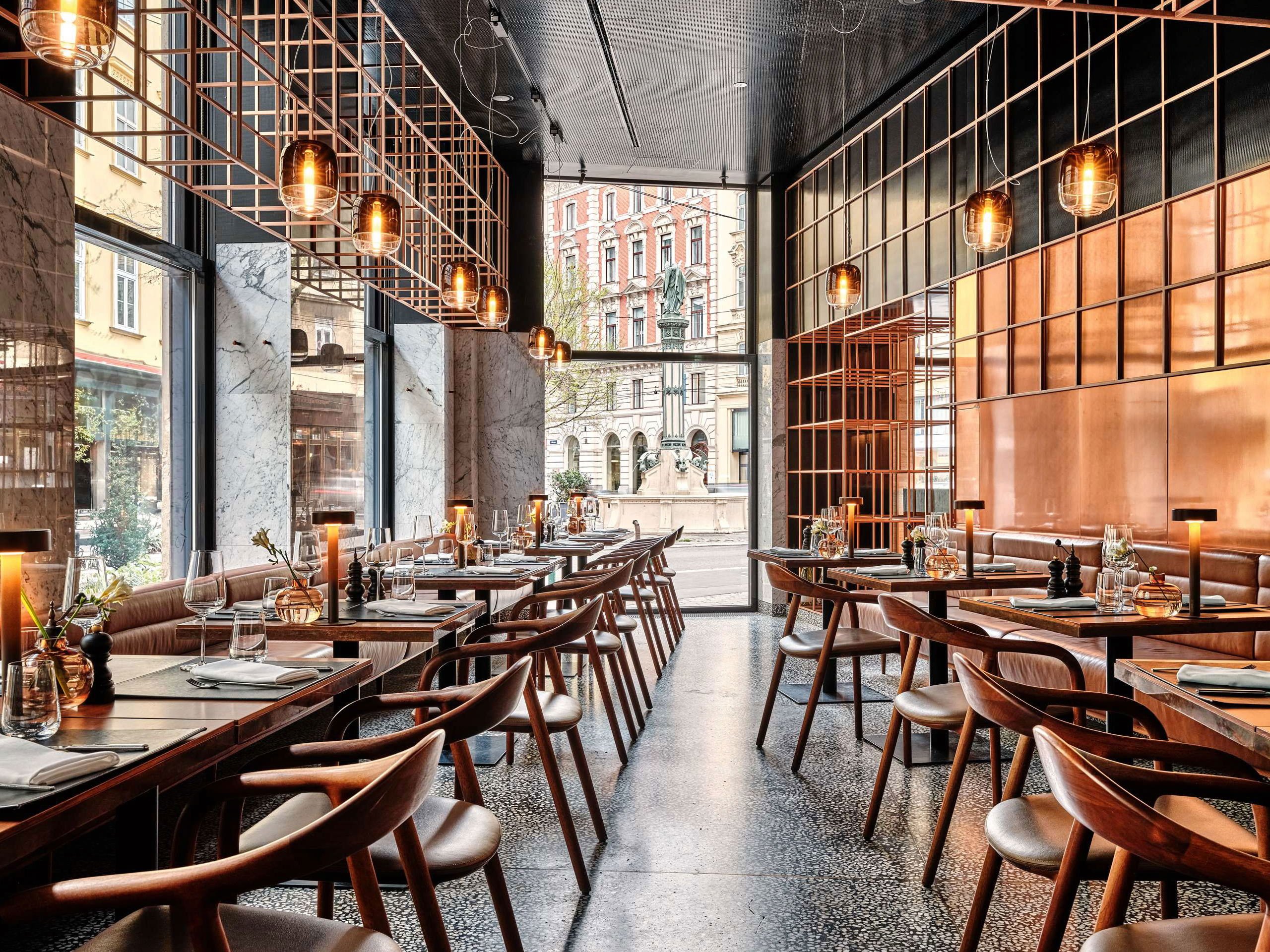 Brasserie Uno |   | The En Primeur Club