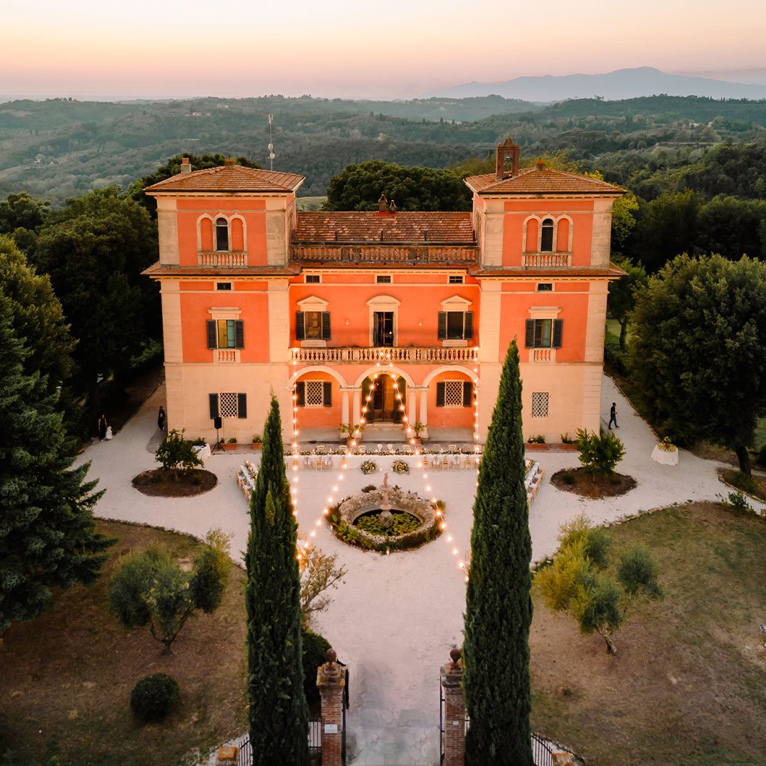 Azzighe | | The En Primeur Club