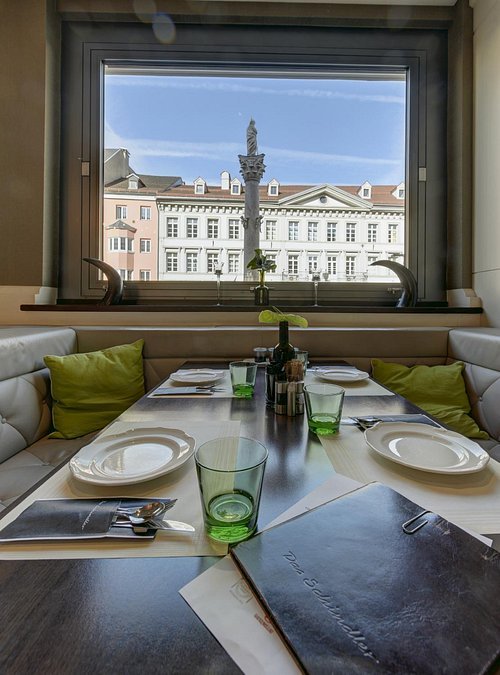 Das Schindler | | The En Primeur Club