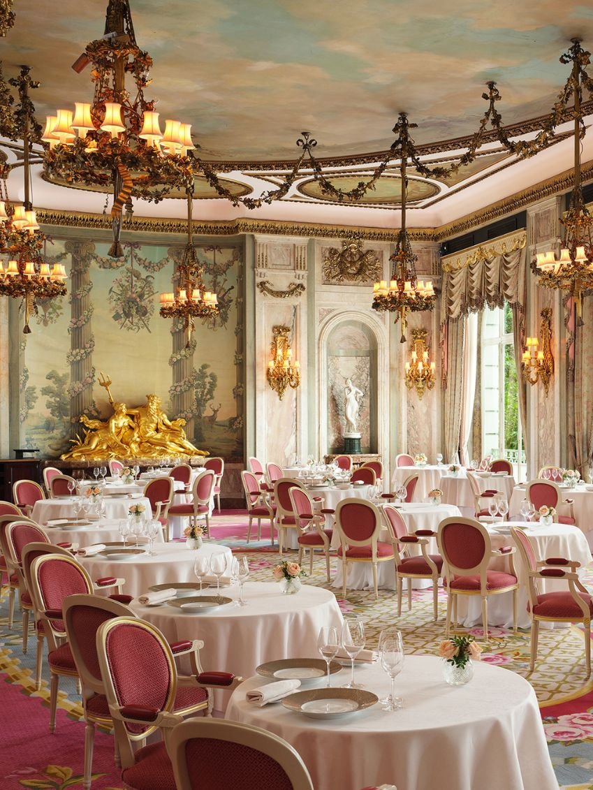 monai | | The En Primeur Club