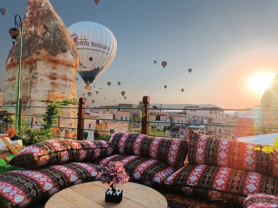 Vintage Cave | Honolulu | EP Club