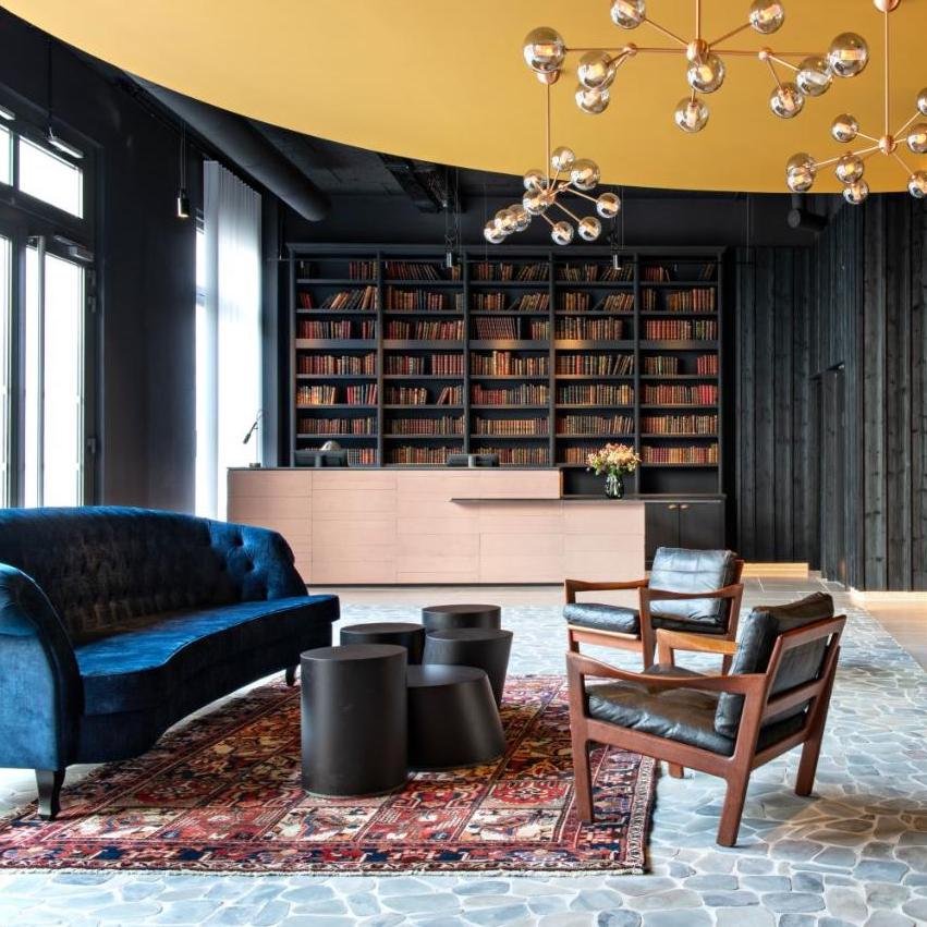 Au Pont Corbeau | | The En Primeur Club