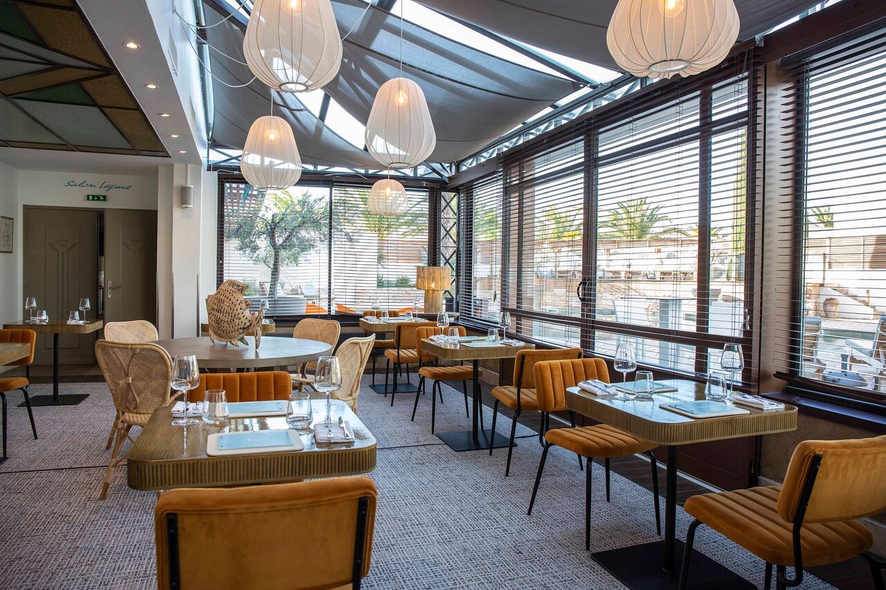 L'Almandin | | The En Primeur Club