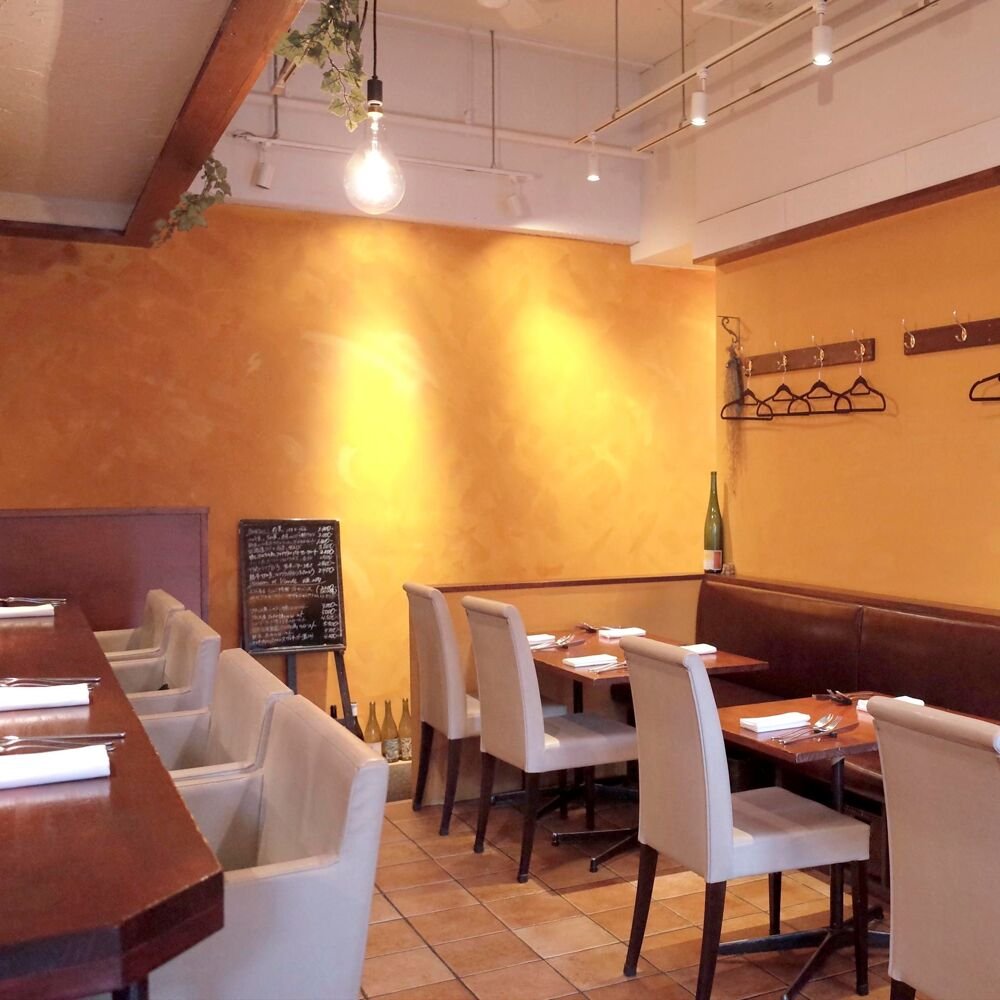 bistro simba | | The En Primeur Club