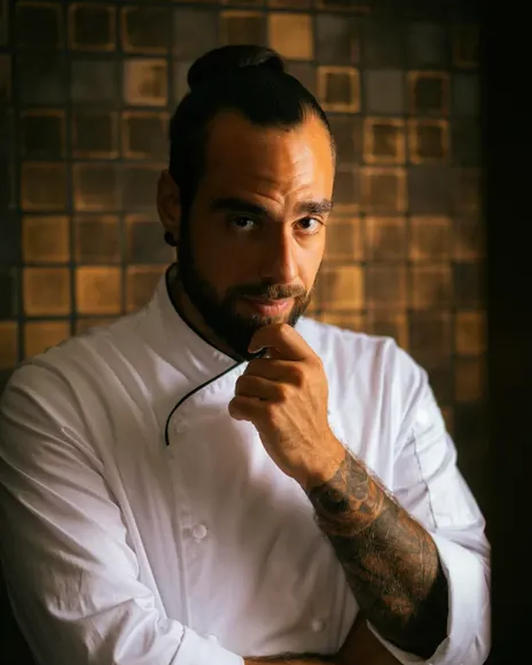 Portrait of Dennis Efthymiou