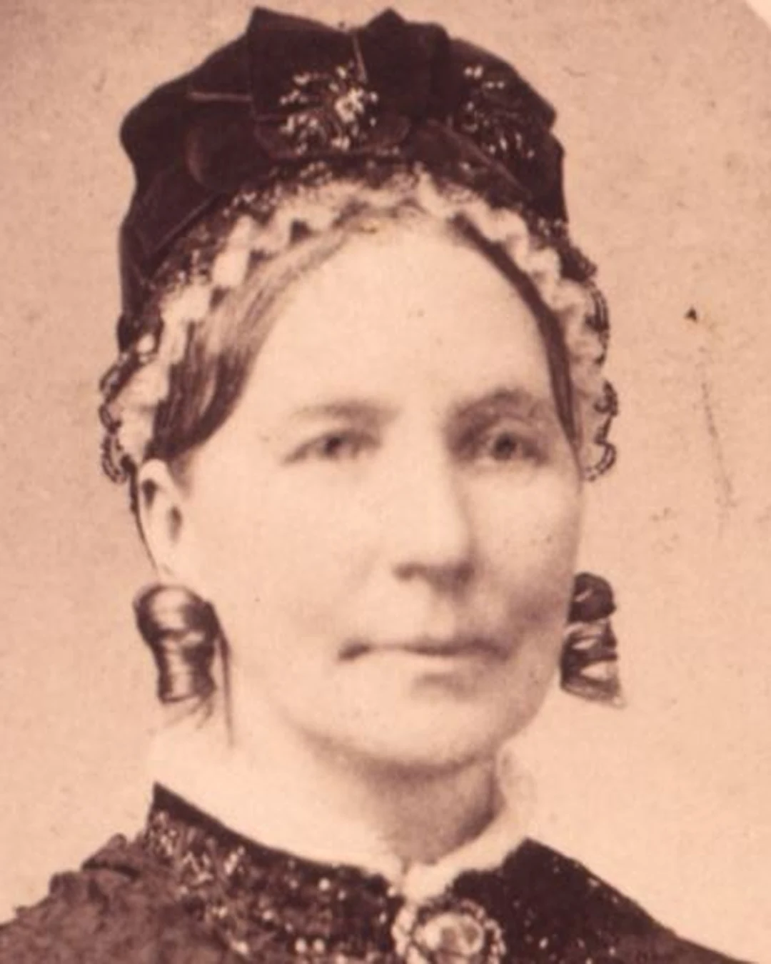 Portrait of Helen Cumming