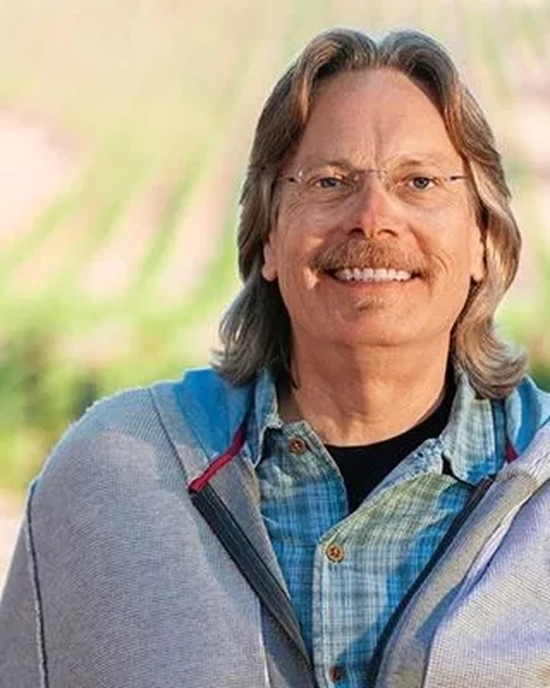 Portrait of Bob Cabral
