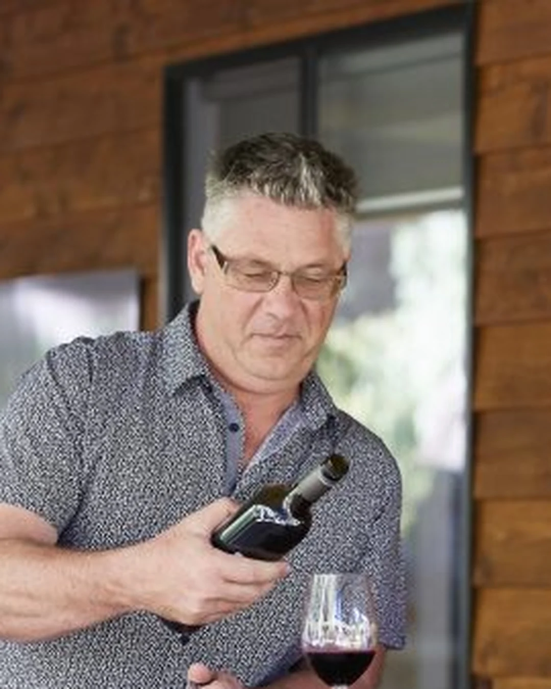 Portrait of Mark Warren