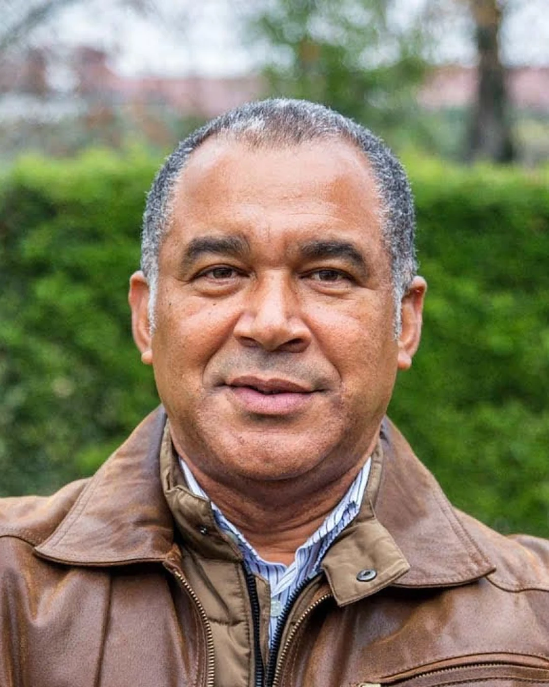Portrait of Osvaldo Amado