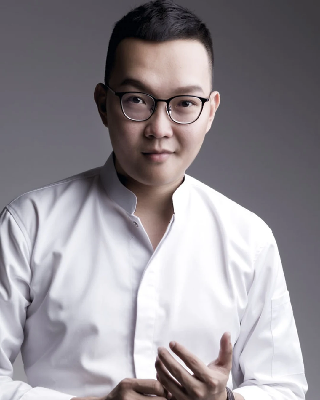 Portrait of Jeffrey Tan
