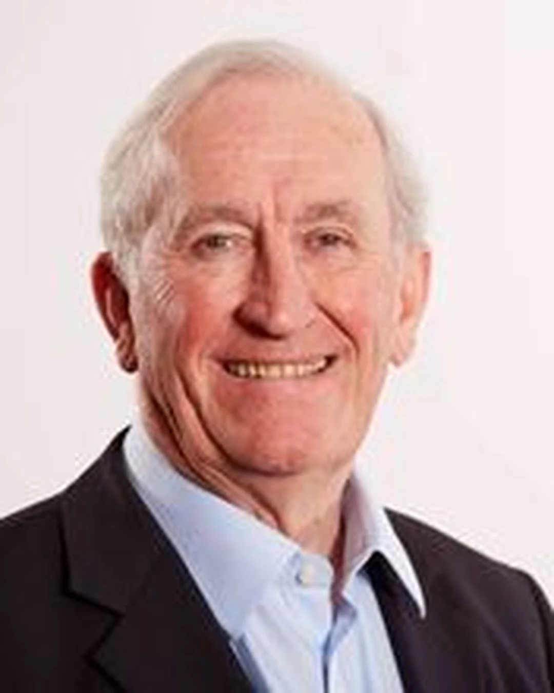 Portrait of Evan Cattanach