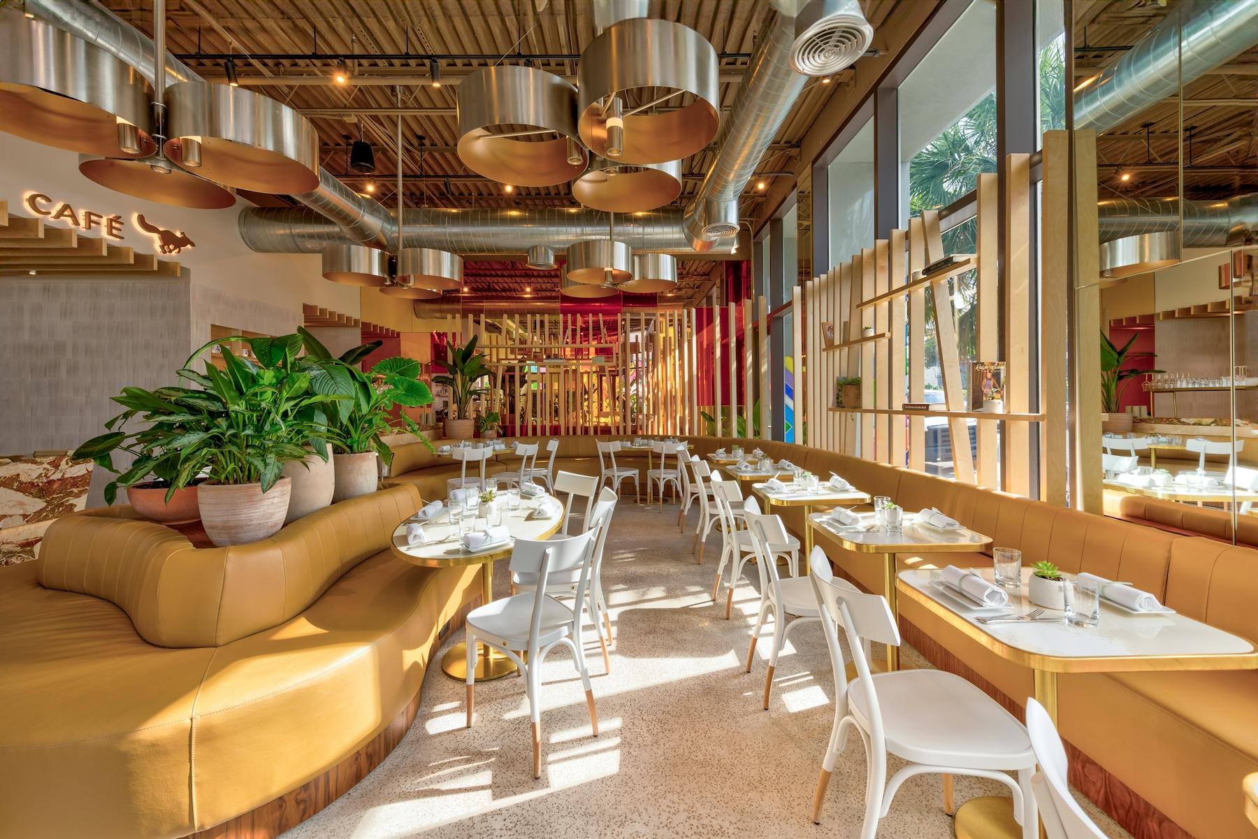 Yann Couvreur Café
