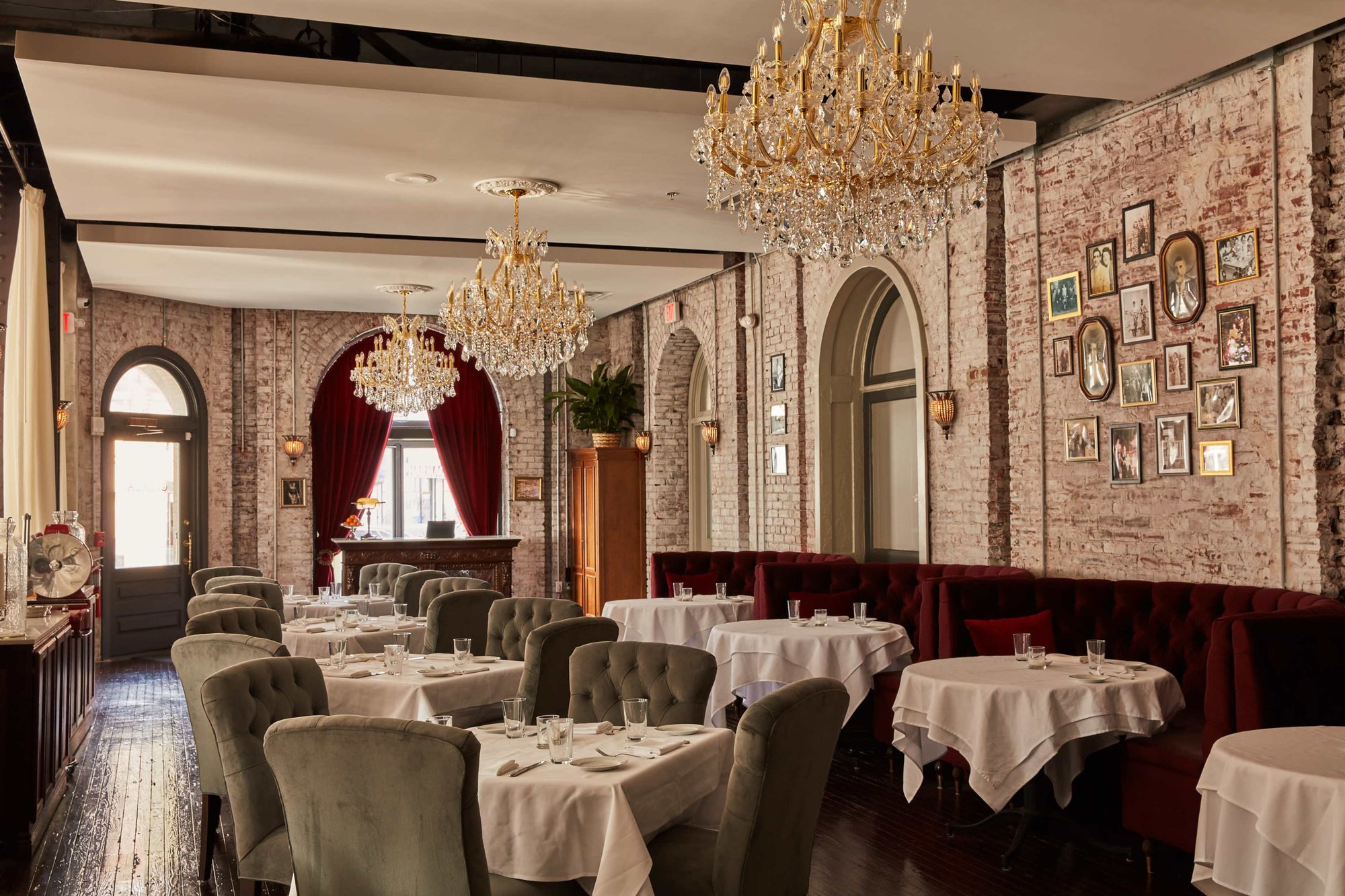 Cicala at the Divine Lorraine