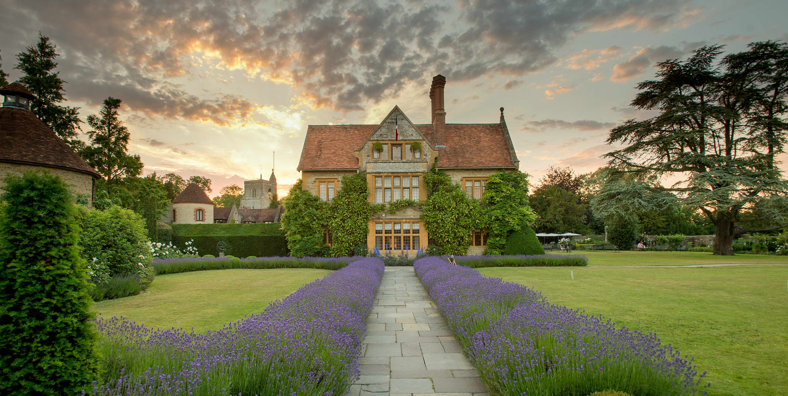 Le Manoir aux Quat'Saisons