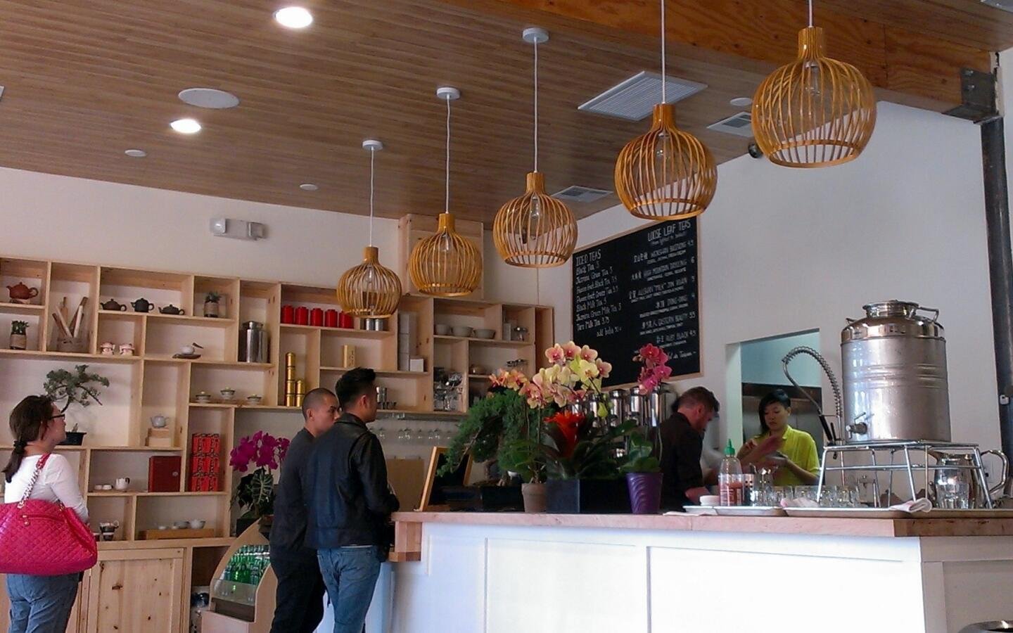 Pine & Crane (restaurant)