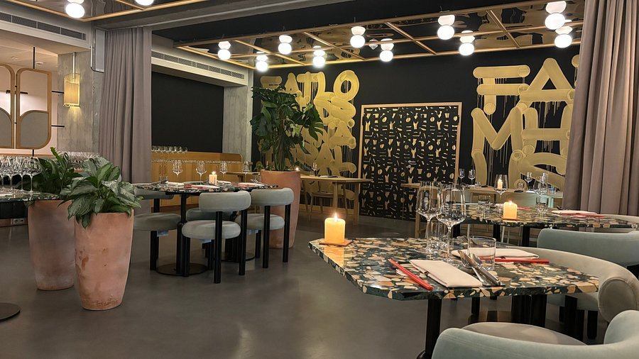 Mural (restaurant)