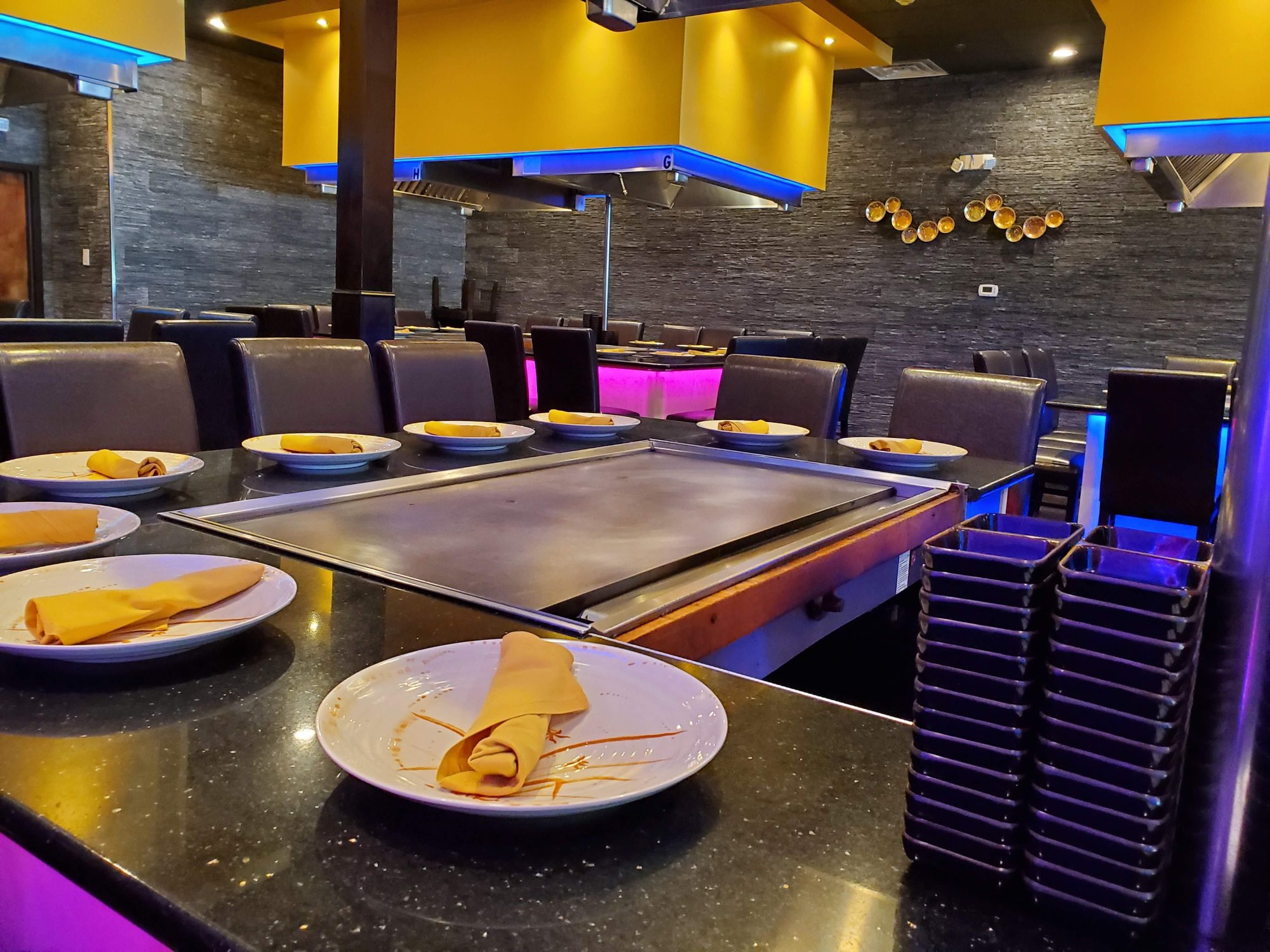 NH | | The En Primeur Club