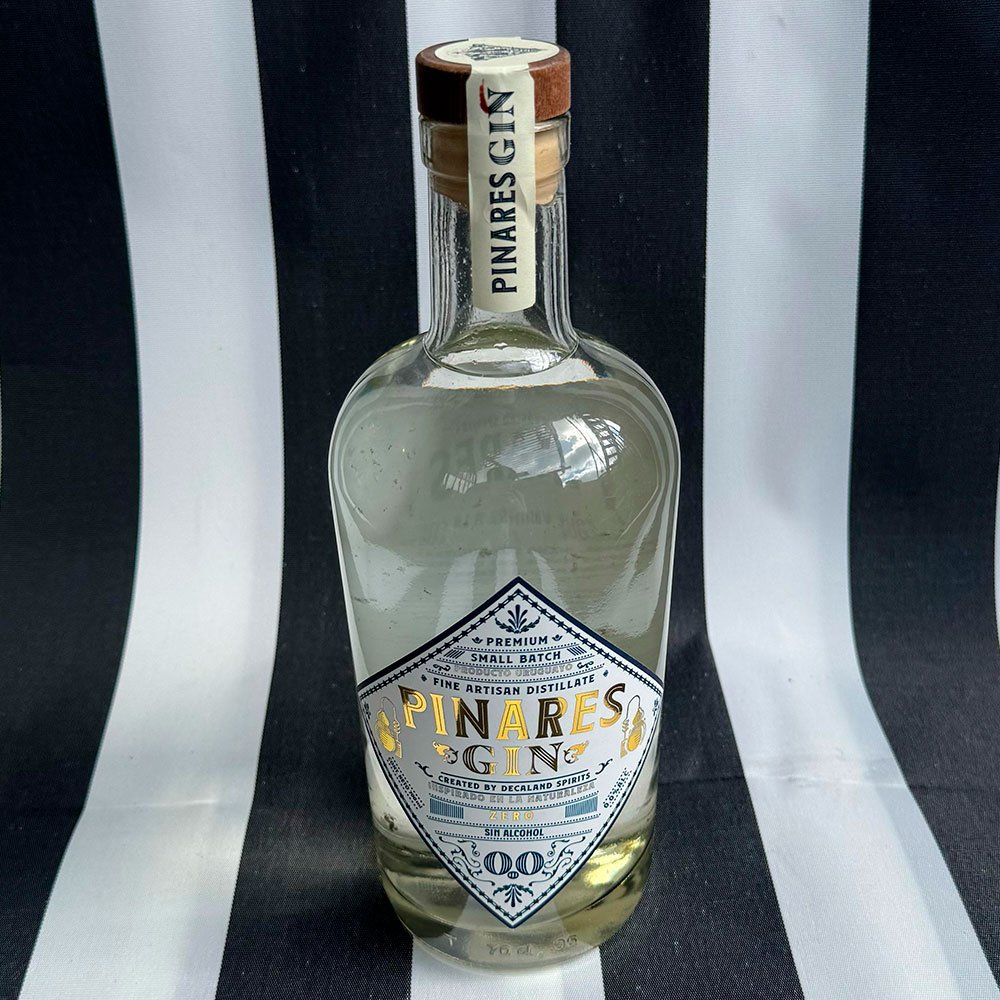 Gin Pinares (Sacramento Spirits)