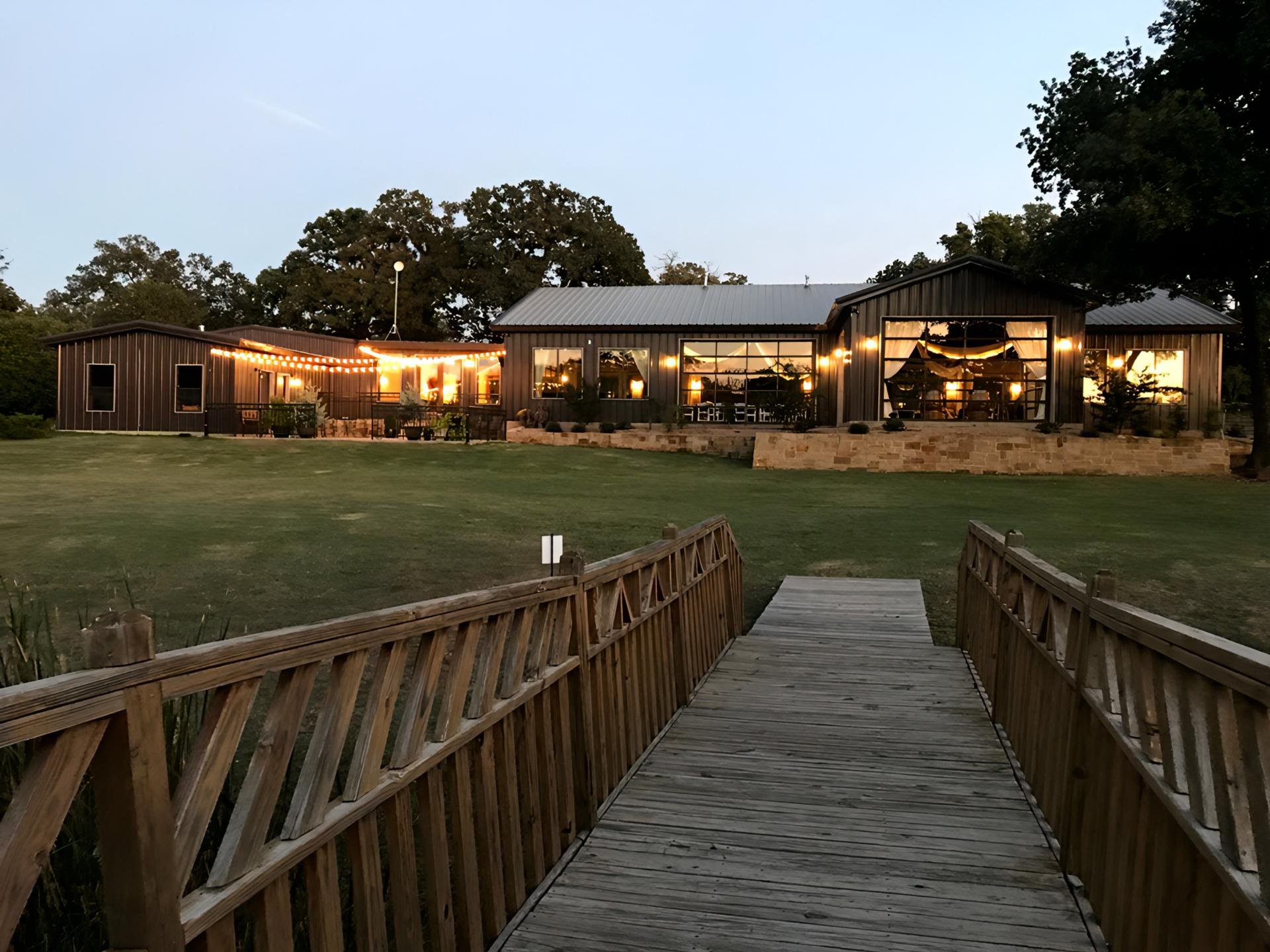 Lost Oak Winery